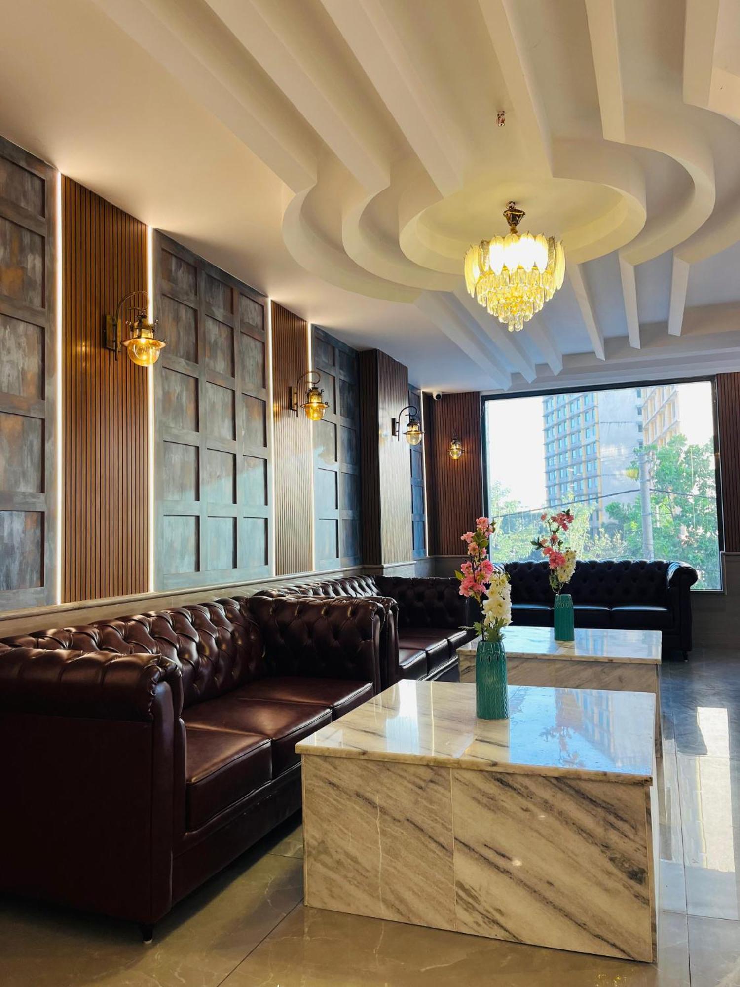 Richmond Inn And Suites Manipal Exterior photo